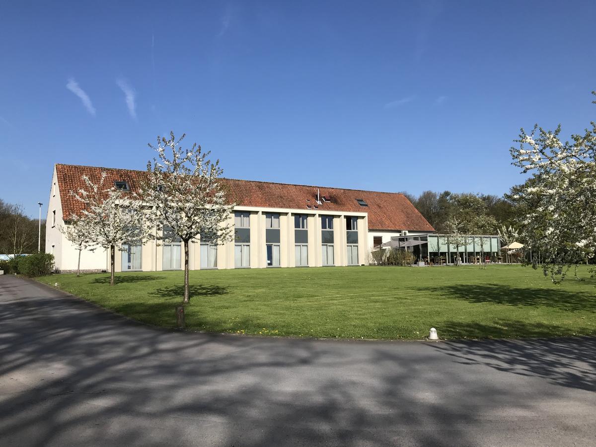 Cleythil Hotel Maldegem Buitenkant foto
